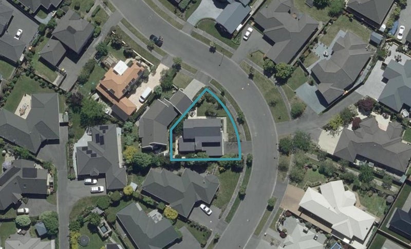 21 Glencullen Drive, Casebrook, Christchurch - Carousel 1