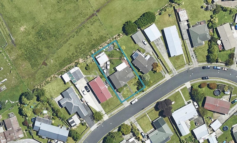 32 Barnard Road, Fairy Springs, Rotorua - Carousel 1