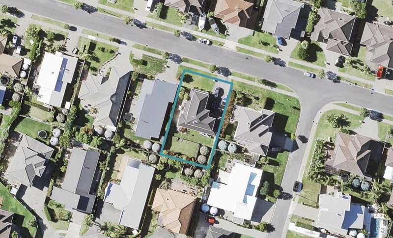 12 Pine Harbour Parade, Beachlands, Auckland - Carousel 1