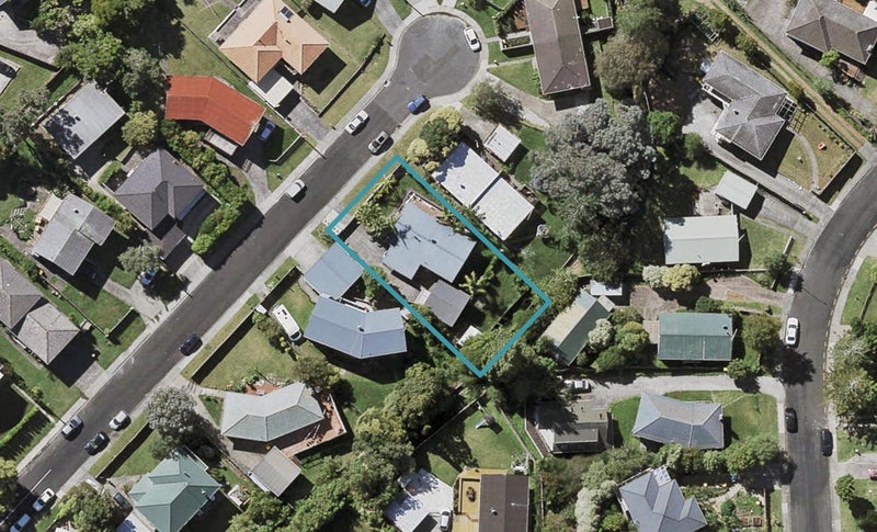 9 Jonathan Place, Sunnynook, Auckland - Carousel 1