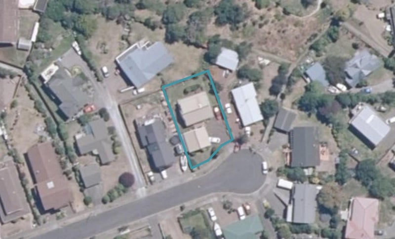 15 Golders Place, Richmond Heights, Taupo - Carousel 1