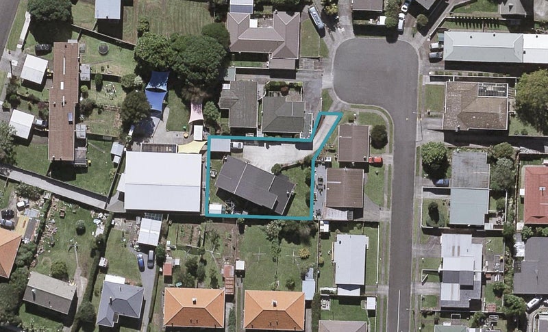 5B Brierley Place, Marfell, New Plymouth - Carousel 1