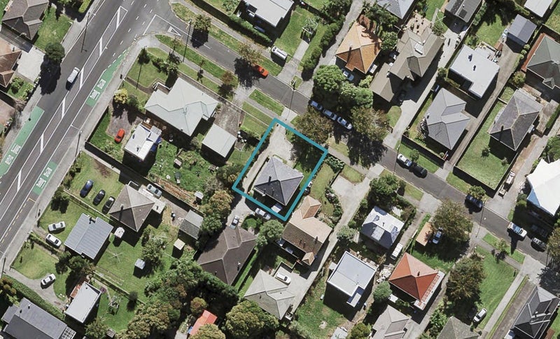 1 Harwood Street, Sandringham, Auckland - Carousel 1
