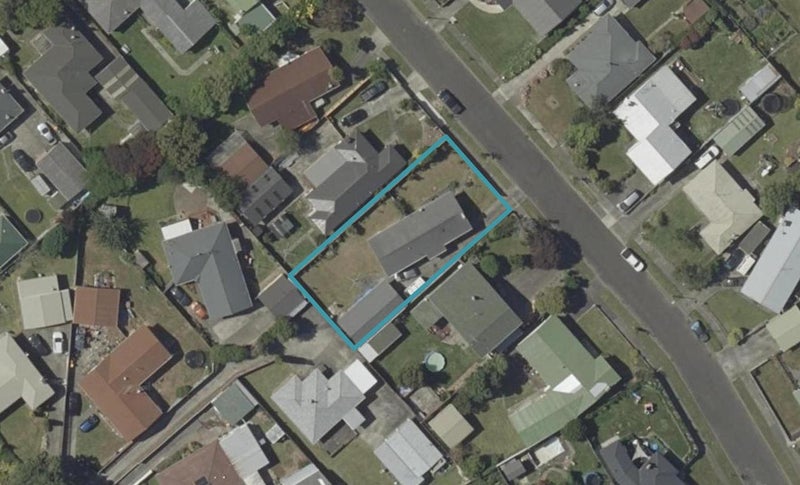 8 Leslie Avenue, Cloverlea, Palmerston North - Carousel 1