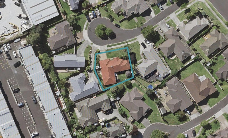 8 Annamoe Place, East Tamaki, Auckland - Carousel 1