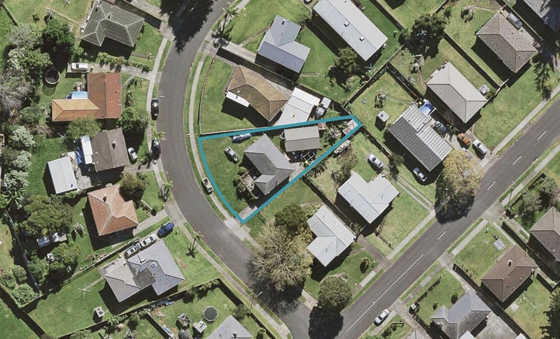 3 Courtenay Crescent, Mangere East, Auckland - Carousel 1