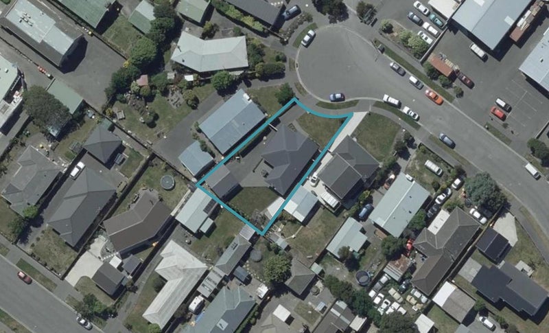 8 Te Rama Place, Wainoni, Christchurch - Carousel 1