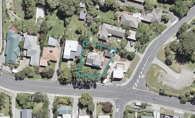 211 Miromiro Road, Normandale, Lower Hutt - Carousel 1