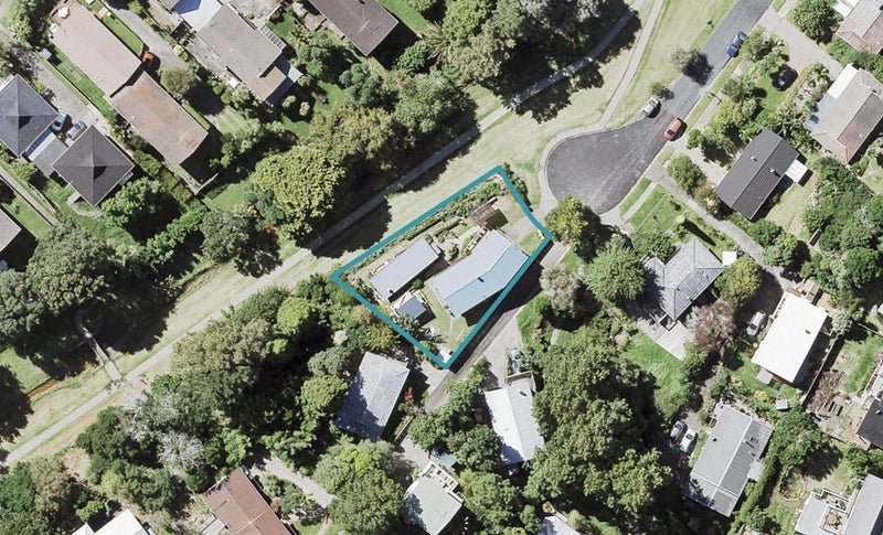 27 Walnut Lane, Browns Bay, Auckland - Carousel 1