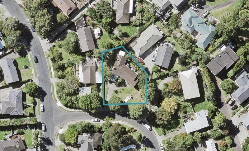 4 Addis Place, Shelly Park, Auckland - Carousel 1