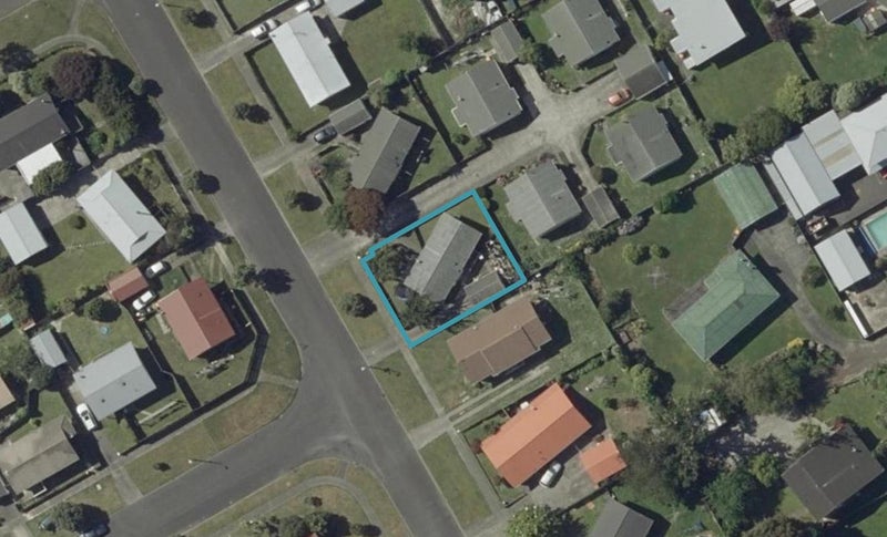 25 Chatsworth Place, Highbury, Palmerston North - Carousel 1