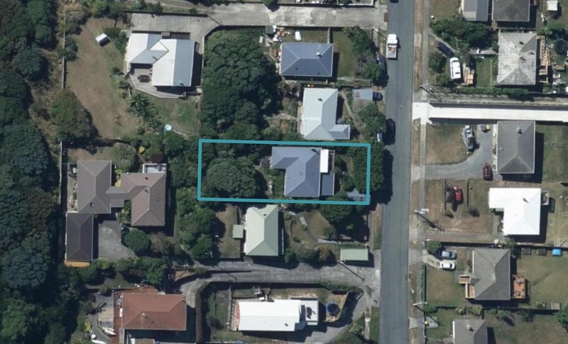 101 Tireti Road, Titahi Bay, Porirua - Carousel 1