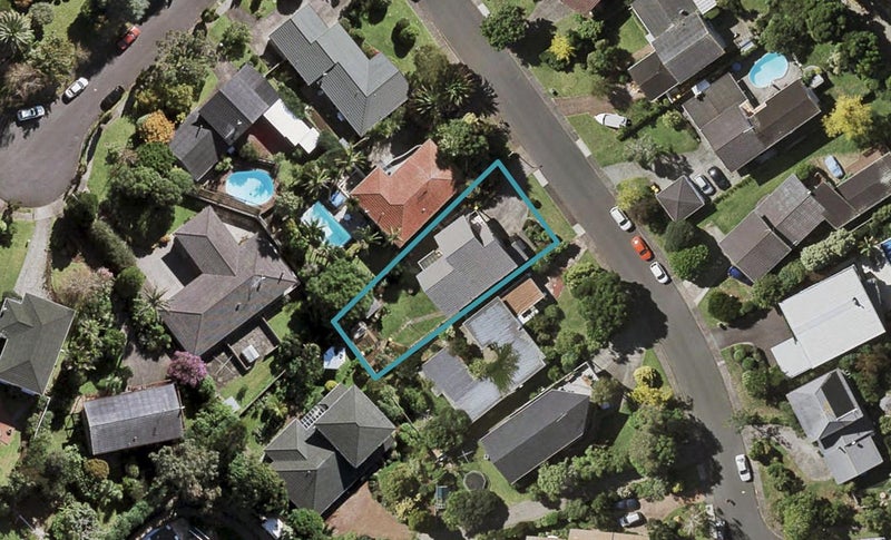 25 Marywil Crescent, Hillcrest, Auckland - Carousel 1