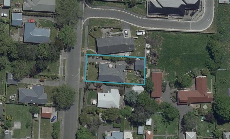 8 Ramore Place, Redwood, Christchurch - Carousel 1