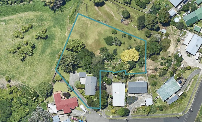 9 Carnie Street, Gate Pa, Tauranga - Carousel 1