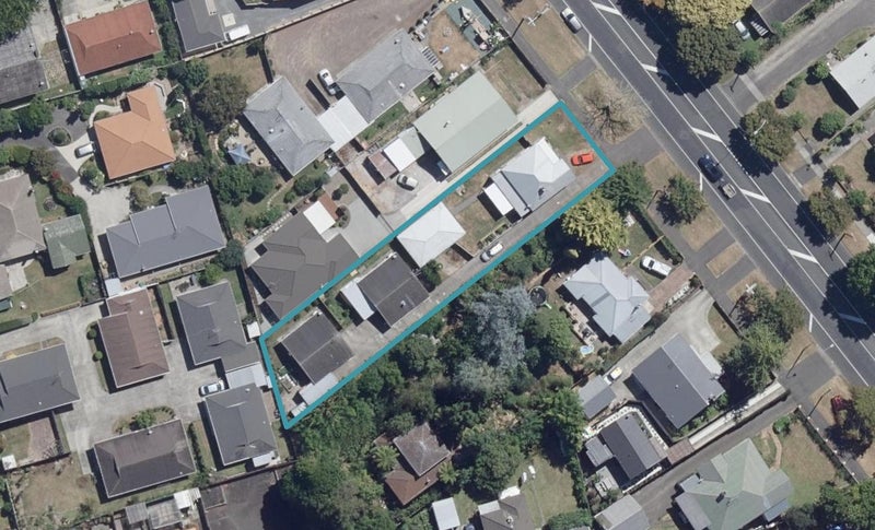 203 Galloway Street, Hamilton East, Hamilton - Carousel 1