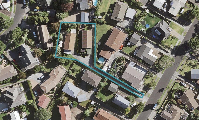1/62 Saint Annes Crescent, Wattle Downs, Auckland - Carousel 1