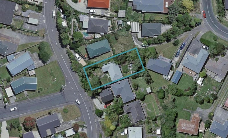 59 Salford Street, Newlands, Wellington - Carousel 1
