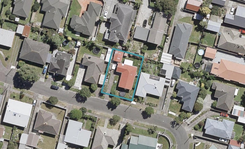 16 Stamford Grove, Avalon, Lower Hutt - Carousel 1