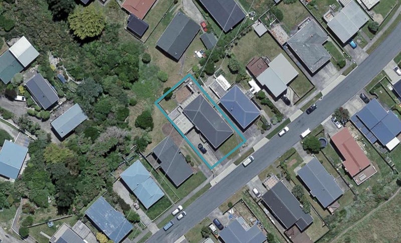 34 Edgecombe Street, Newlands, Wellington - Carousel 1