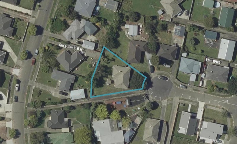8 Salford Place, Awapuni, Palmerston North - Carousel 1