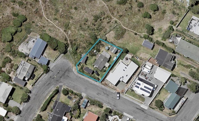 2 Konini Street, Otaki Beach, Otaki - Carousel 1