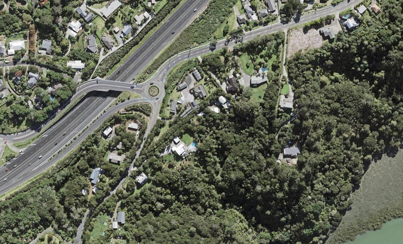 6 William Pitcher Place, Greenhithe, Auckland - Carousel 1