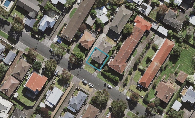 1/43 Tawhiri Road, One Tree Hill, Auckland - Carousel 1