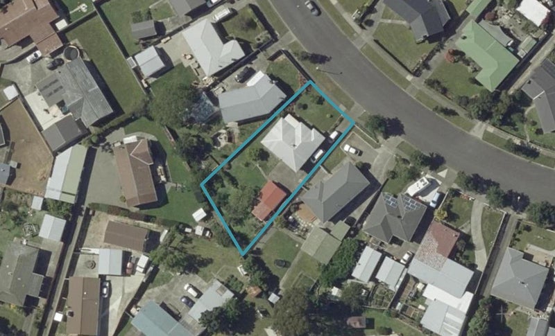 42 Karamea Crescent, Kelvin Grove, Palmerston North - Carousel 1
