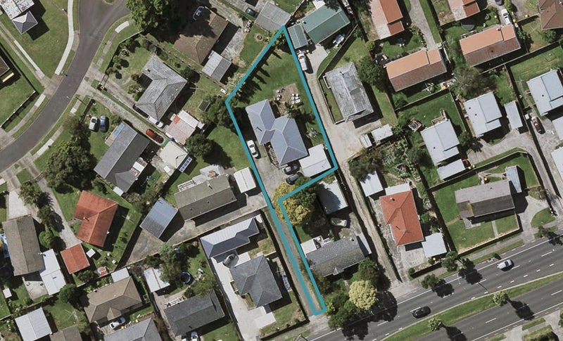 54 Te Irirangi Drive, Clover Park, Auckland - Carousel 1