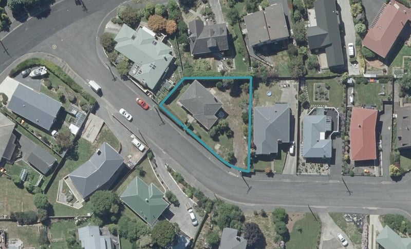 3 Colquhoun Street, Glenross, Dunedin - Carousel 1