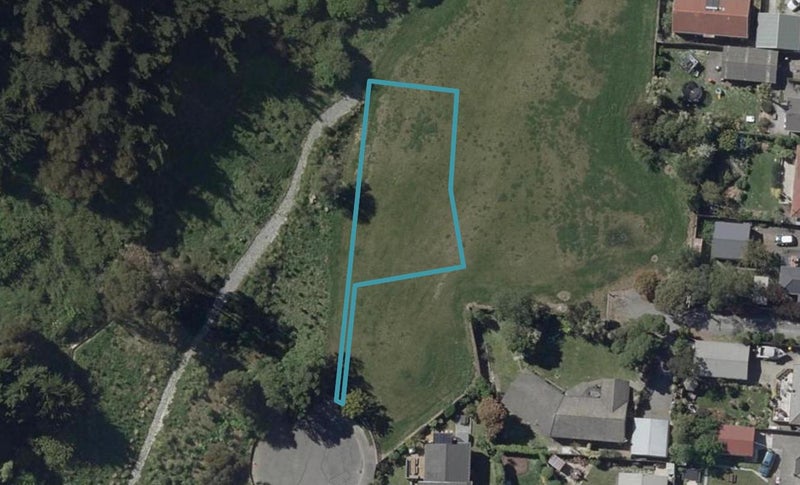 2/18 Finnsarby Place, Sumner, Christchurch - Carousel 1