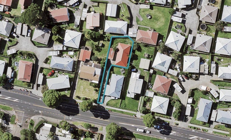 88B Point England Road, Point England, Auckland - Carousel 1