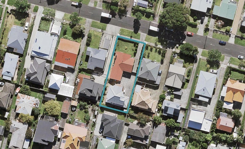 16A Cambrai Avenue, Mount Roskill, Auckland - Carousel 1