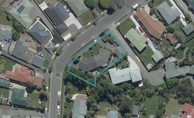 14 Canberra Place, Redwood, Christchurch - Carousel 1
