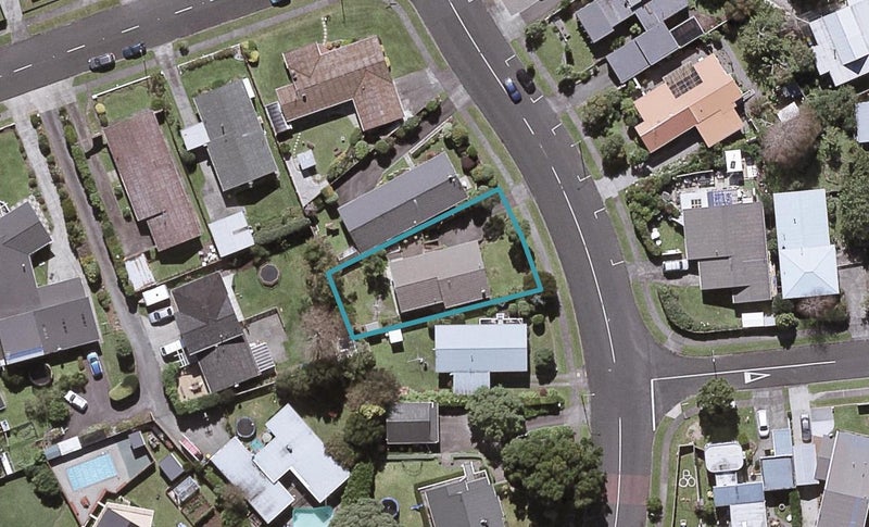 152 Govett Avenue, Frankleigh Park, New Plymouth - Carousel 1