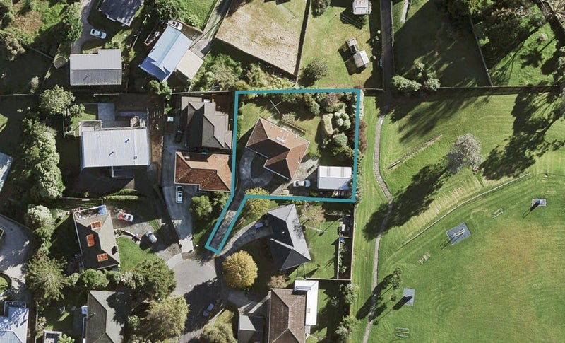 17 Hibiscus Place, Hillsborough, Auckland - Carousel 1