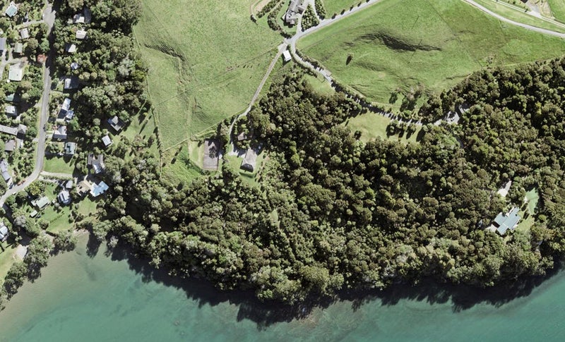 10 Kereru Lane, TAWHARANUI PENINSULA, SILVERDALE - Carousel 1