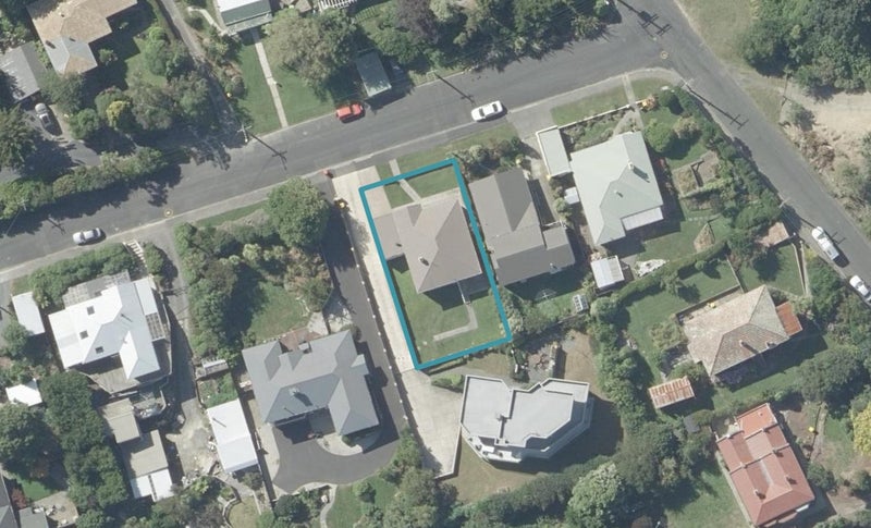 66 Totara Street, Ravensbourne, Dunedin - Carousel 1
