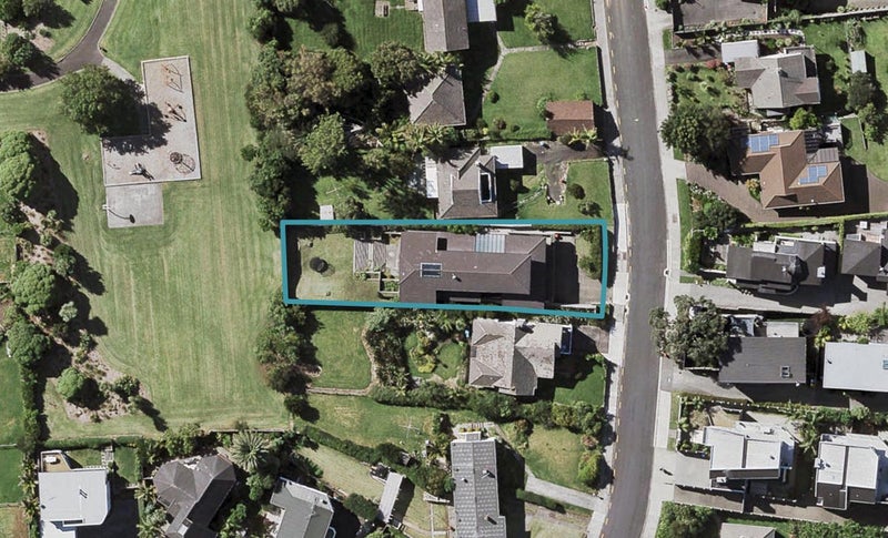 72 Kurahaupo Street, Orakei, Auckland - Carousel 1
