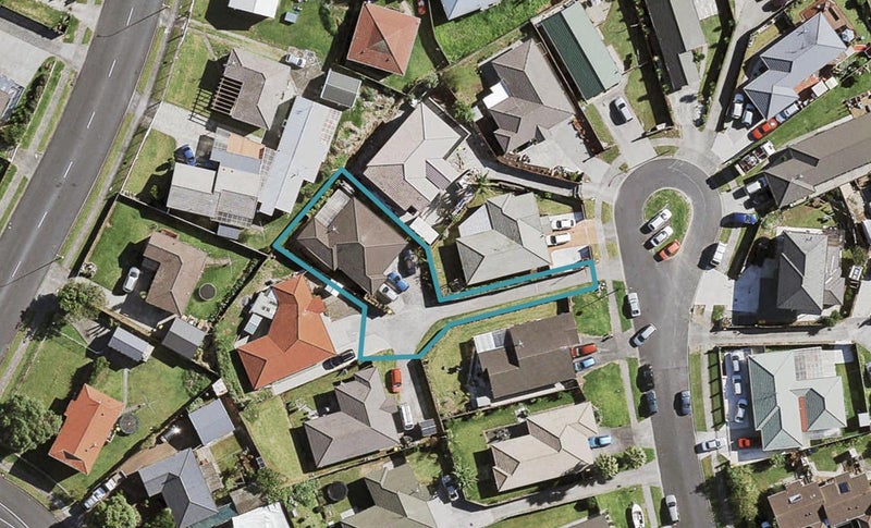 64 Robert Ross Place, Clendon Park, Auckland - Carousel 1