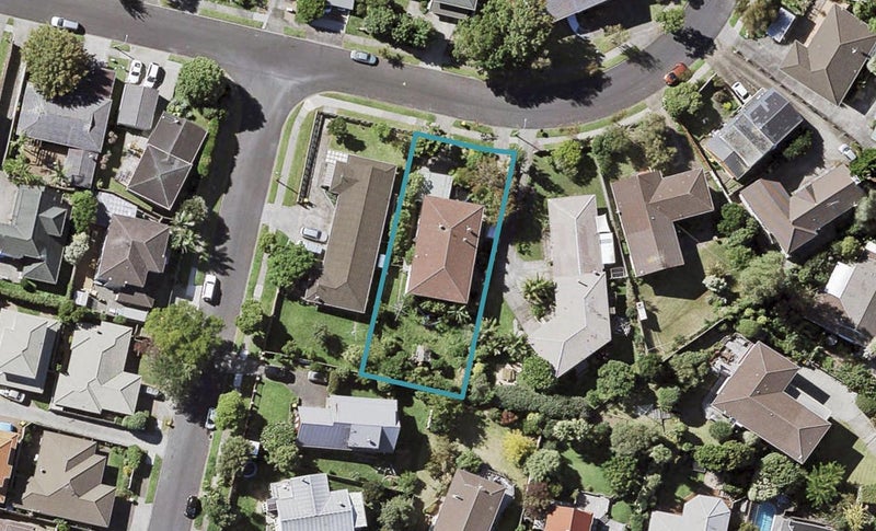 42 Sorrel Crescent, Bucklands Beach, Auckland - Carousel 1