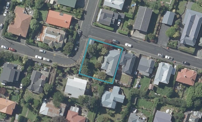 15 Mosgiel Street, Mornington, Dunedin - Carousel 1