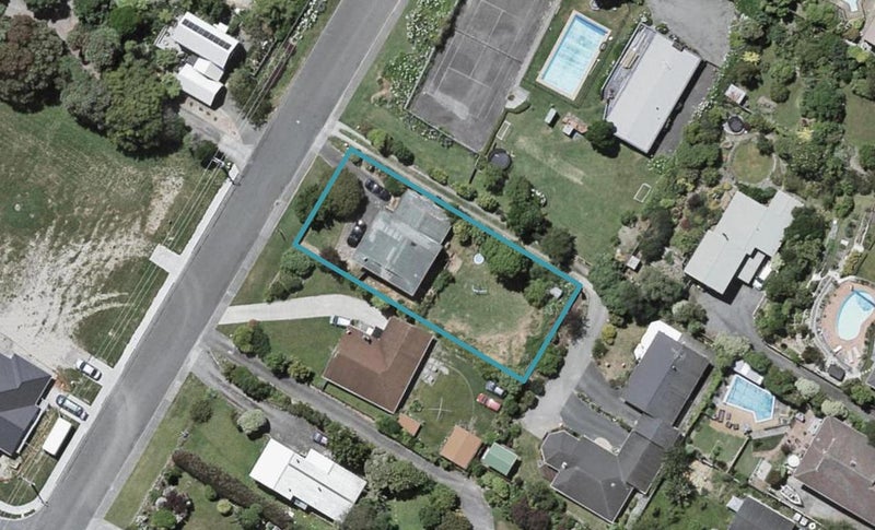 47 Huia Street, Waikanae - Carousel 1