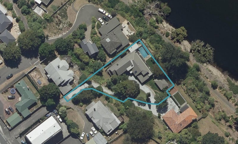 1156 Victoria Street, Whitiora, Hamilton - Carousel 1