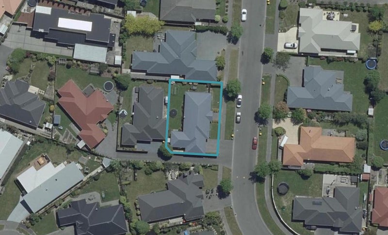 75 Coolspring Way, Redwood, Christchurch - Carousel 1