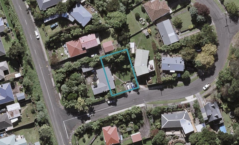 1 Elizabeth Place, Ferndale, New Plymouth - Carousel 1