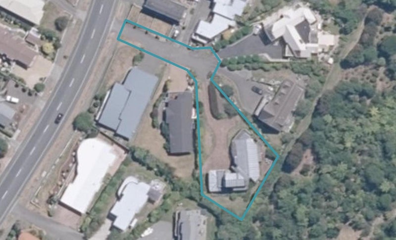 51 Arrowsmith Avenue, Waipahihi, Taupō - Carousel 1