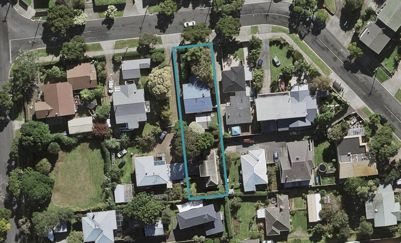2/62 Athens Road, Onehunga, Auckland - Carousel 1
