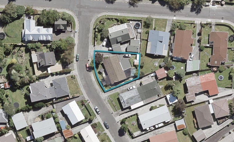 32 Roband Crescent, Brown Owl, Upper Hutt - Carousel 1